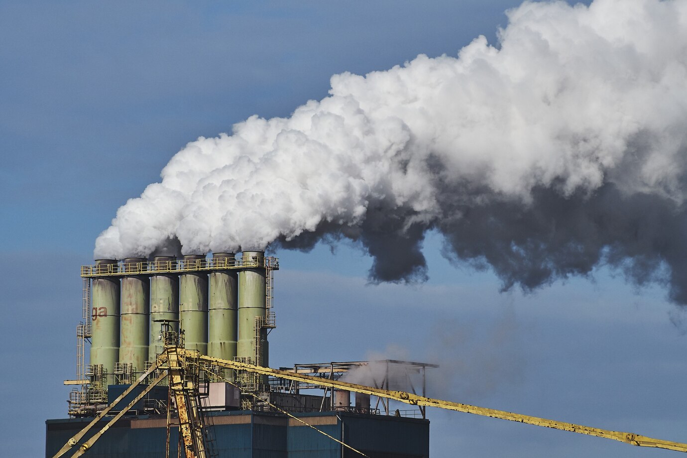 Bahaya Limbah Gas bagi Lingkungan dan Kesehatan, Ini Cara Mengatasinya